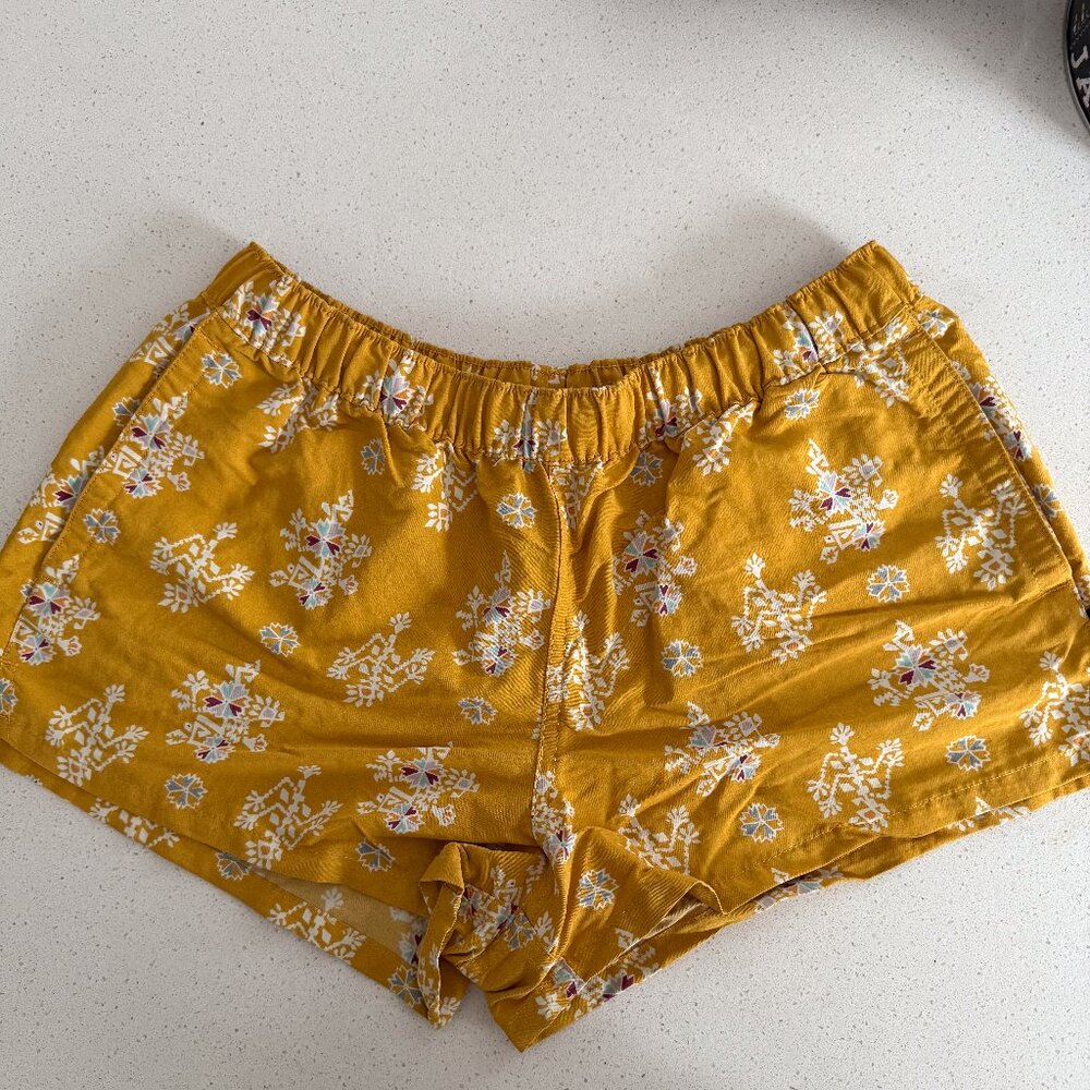 Yellow Floral Barely Baggies Medium Patagonia Shorts